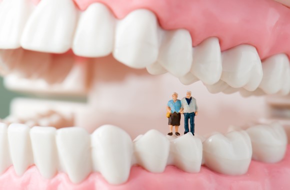 学術03「医科歯科介護連携」時代の保険で『噛める総義歯』つくり